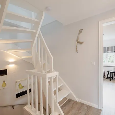 Semesterbostad Hedigen Hues Westerland